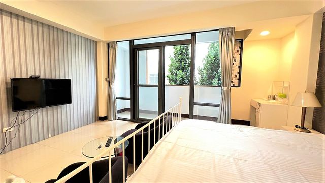 迷人旅居 l 市區｜大房型x陽台｜東大門夜市&公正包子-漫步雙人房大陽台-3B-7