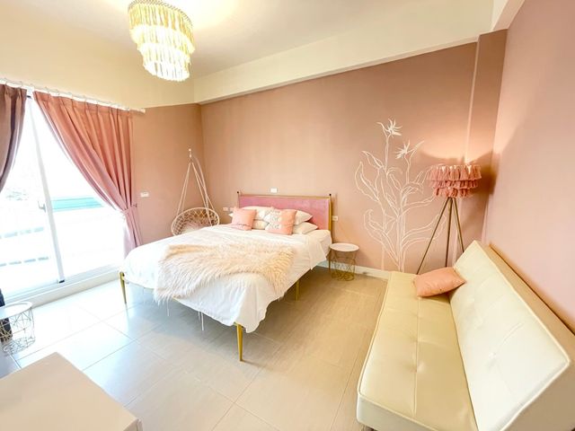 Pinky Promise Villa-Strawberry Cream Elegant Double Room  LB22-1