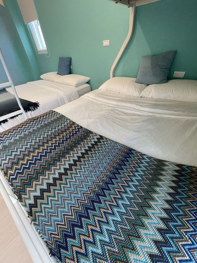 Pinky Promise Villa-Mint Chocolate Elegant 5 Person Room RB25-4