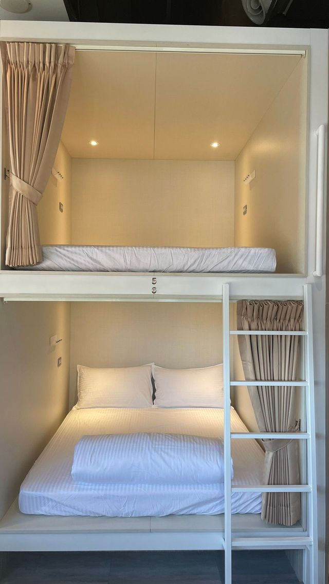 One Night Hostel-Landscape mixed double bed-2