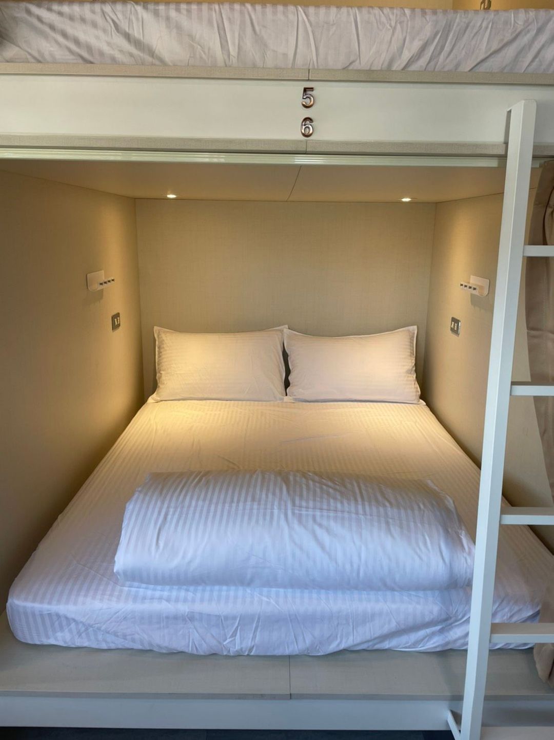 One Night Hostel