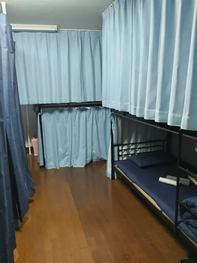 男性専用ドミトリー「鶴の間」
