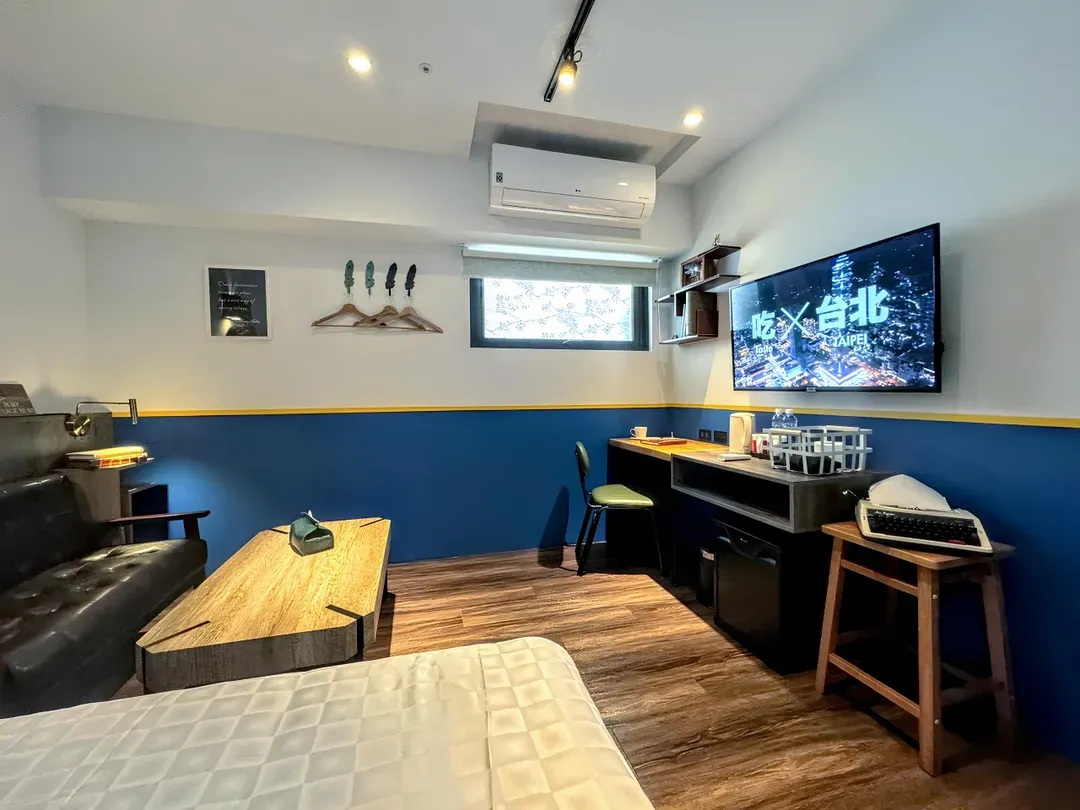 Journey Town Inn