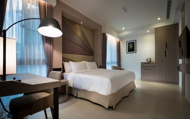 Happy Township Hot Spring Hotel-Standard Double Room-4