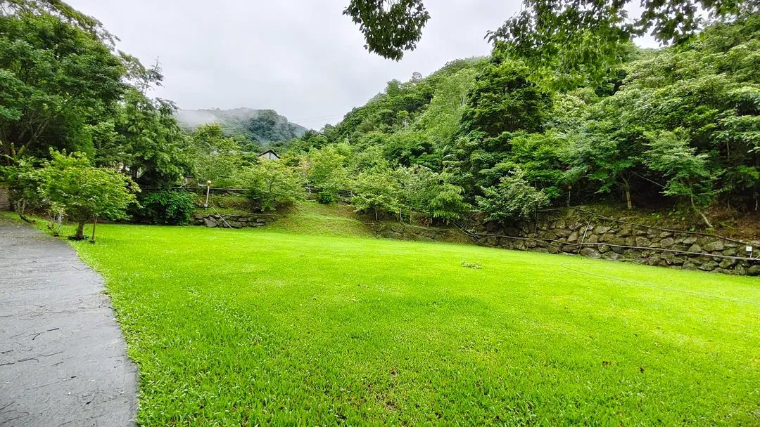 土牧驛健康農莊 | 獨家85折起！頂級原木小木屋、清澈溪流戲水、深山森林浴