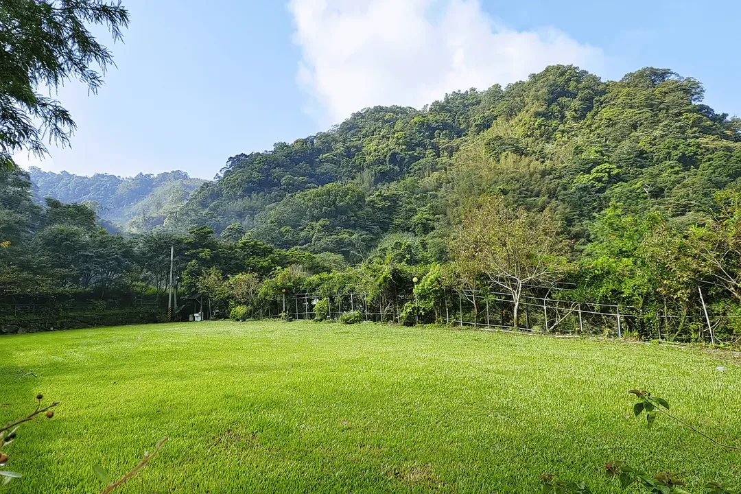 土牧驛健康農莊 | 獨家85折起！頂級原木小木屋、清澈溪流戲水、深山森林浴