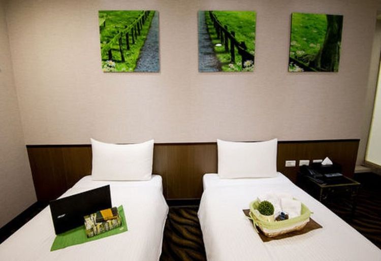 Hotel 6 ZhongHua (Diary of Ximen hotel) Vacation rentals and Hotels