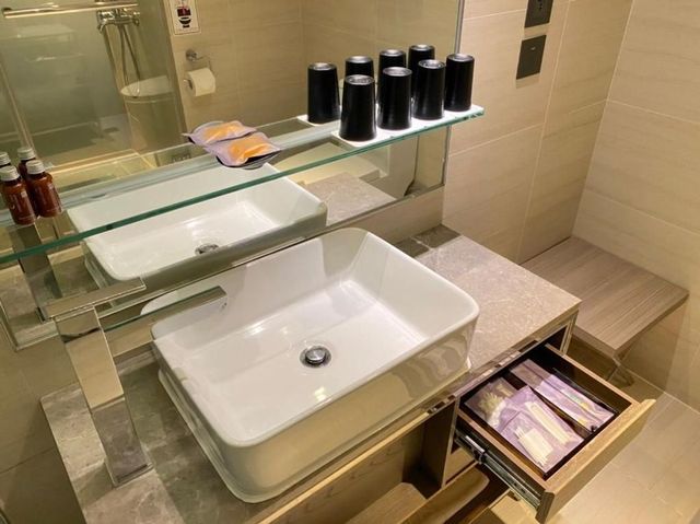 德立莊酒店-西門館 | 捷運西門站4號出口-市景豪華家庭房2人 (含早餐)-3