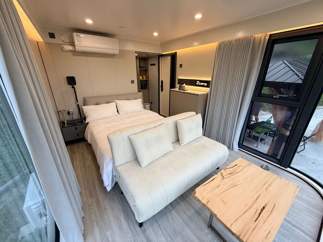 尖石森夜藏星免搭帳露營區｜全新上架！景觀露營車、獨立衛浴、雲海星空秘境