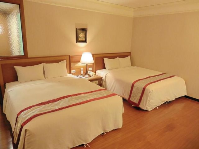 Tapeng Bay Holiday Hote-Quadruple Room-5