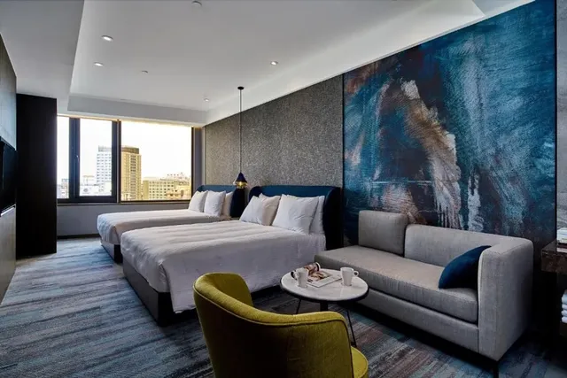 【高鐵假期】 高雄鈞怡大飯店2日自由行｜近愛河真愛碼頭，附設健身房-【常態促銷】- 四人客房(2大床)(7-9月)-2