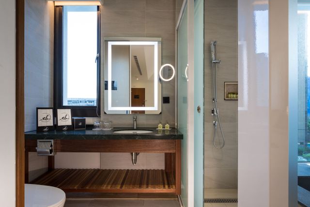 Happy Township Hot Spring Hotel-Superior Quadruple Room-5