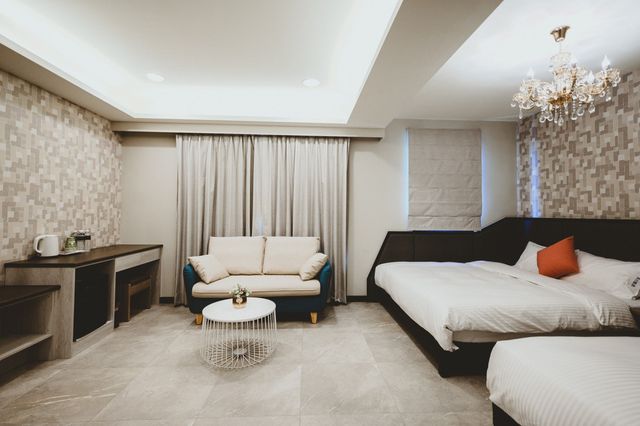 Xien Shi Homestay-Standard Quadruple Room-4