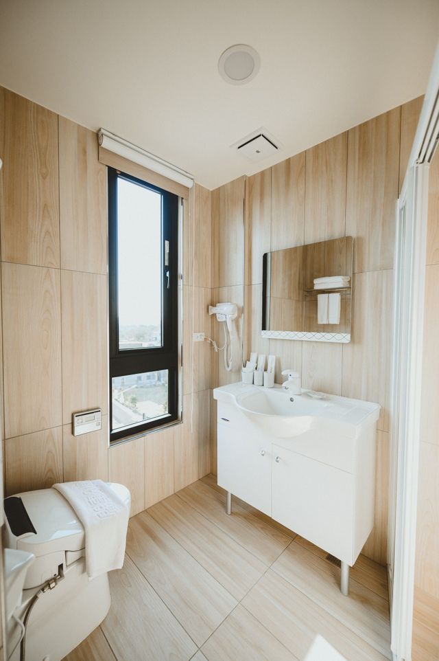 Xien Shi Homestay-Standard Double Room with City View-6