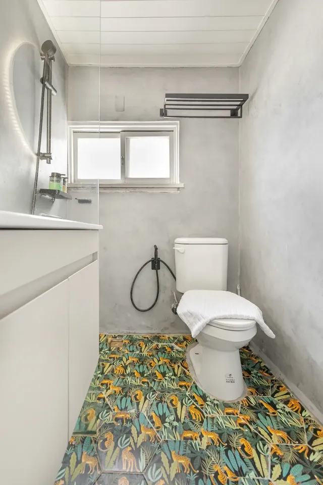 Lane 32-Classic Quadruple Room-401-11