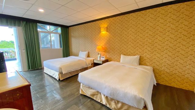 Jinhue Hotel-Superior Twin Room-1