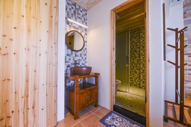 White Deer Poetry Travel-Breeze Double Room-3