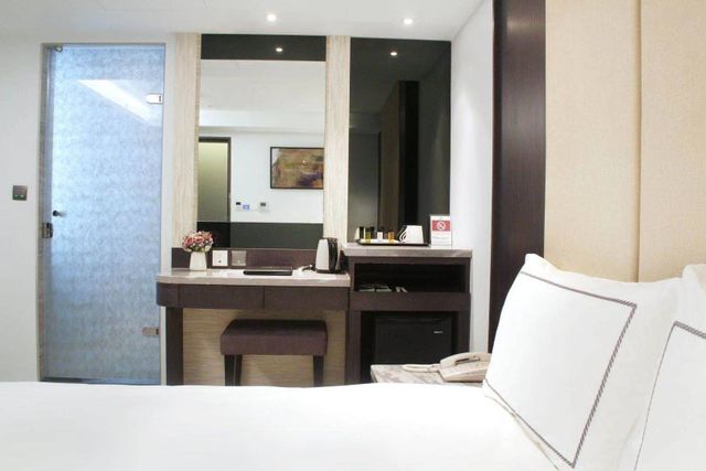 Gamalan Spring Hotel-Standard Double Room-2