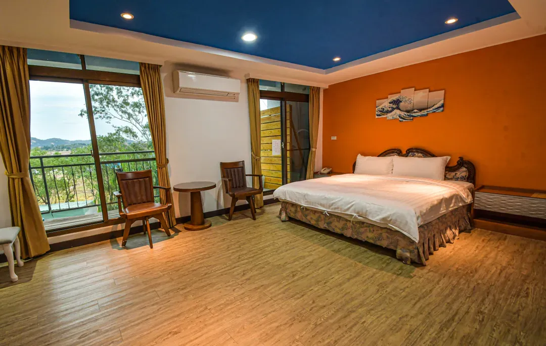 Jinsa Lakeside View Resort