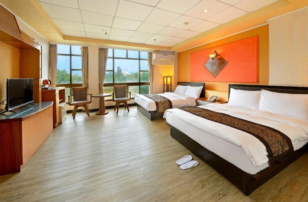 Jinsa Lakeside View Resort