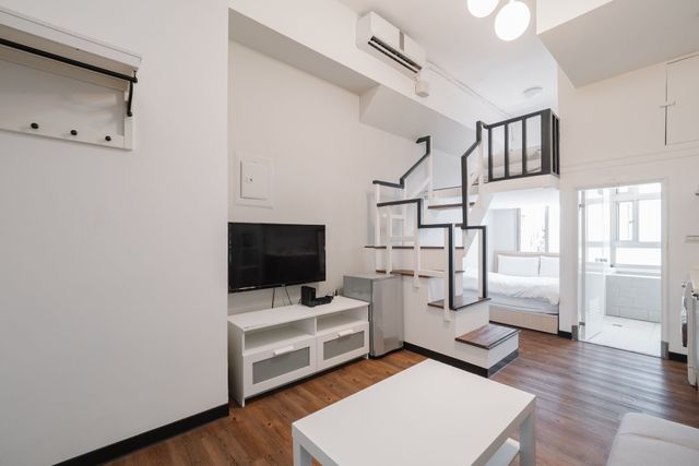 CJ ホテル｜オプションの数量限定ロフトルーム-Duplex Triple Room-6
