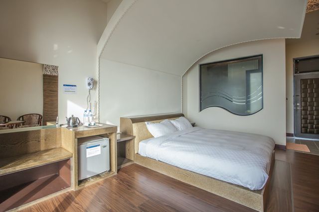Star Villa-Luxury Double Room-2