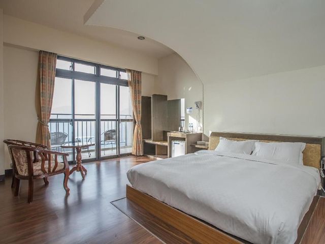 Star Villa-Luxury Double Room-3