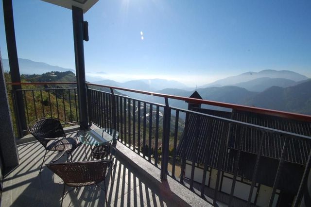 Star Villa-Superior Double Room with Balcony-4