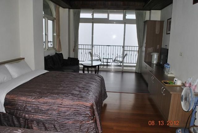 Star Villa-Superior Family Room-2