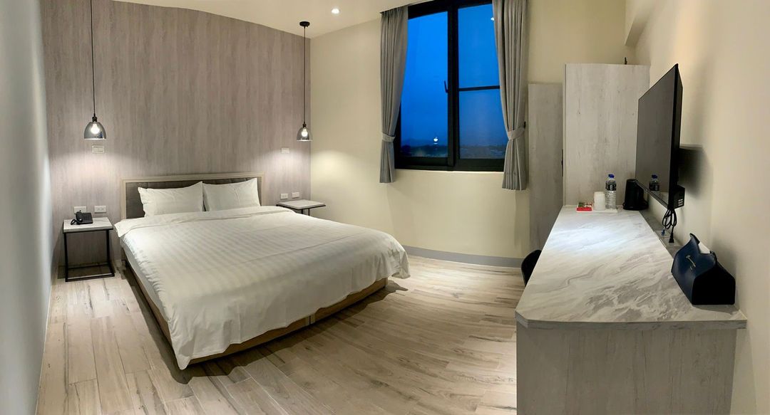 Skilled humanities travel guest house