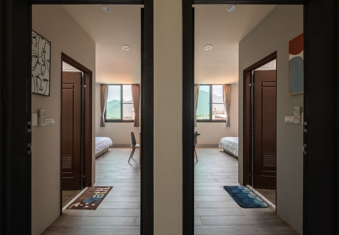 Skilled humanities travel guest house