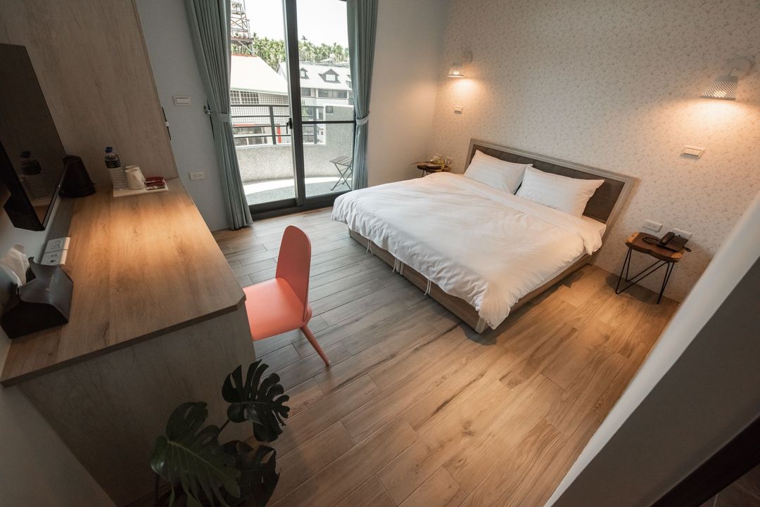 Skilled humanities travel guest house