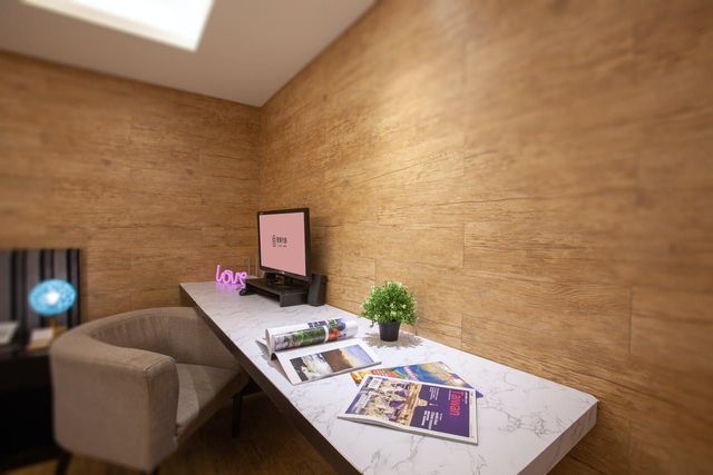 Lilaiinn-New! Deluxe Double Room-5