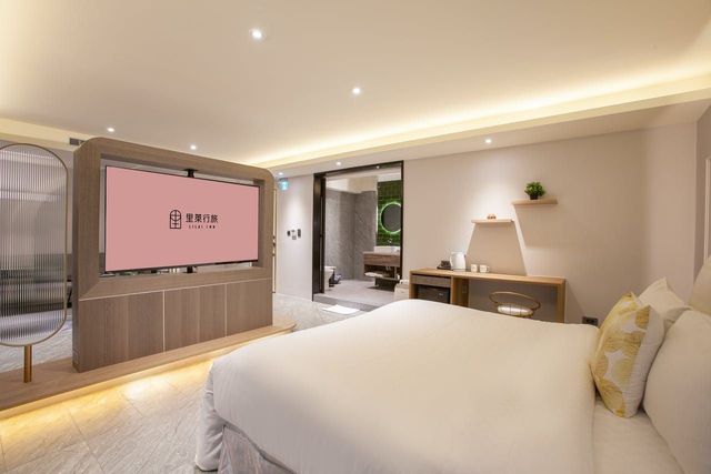 Lilaiinn-New! Premier Double Room-5