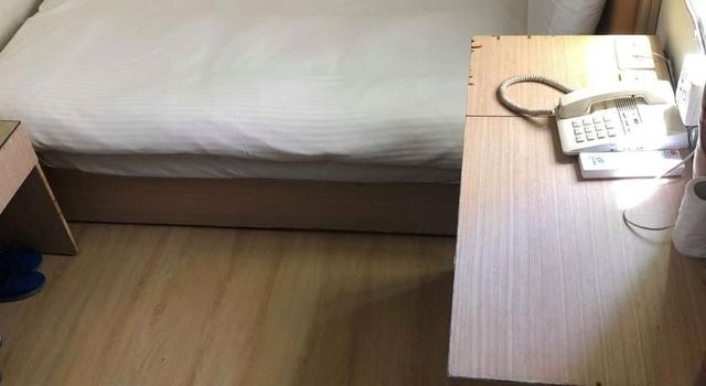 Huaxin Hotel-Economy Double Room-4