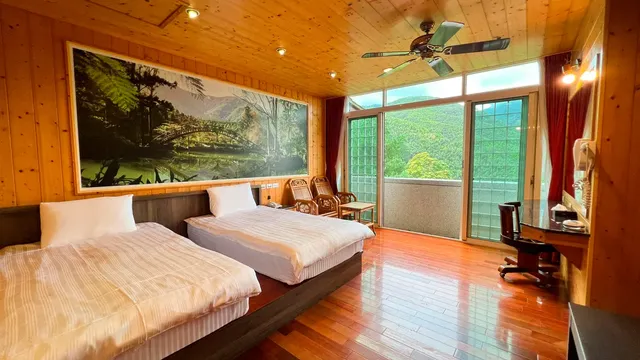 金台灣山莊 l 南投獨立木屋房型 | 溪頭仲夏螢火蟲-原木景觀雙人房-1