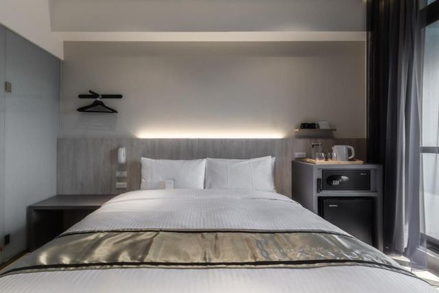 Hotel Yam Lagom-Standard Double Room-3