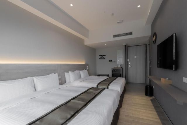 Hotel Yam Lagom-Superior Quadruple Room-3