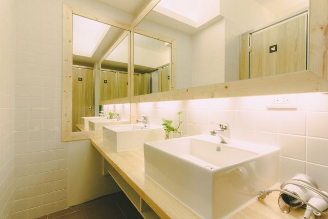 阿信輕旅 Hostel & Cafe｜緊鄰台南孔廟-混合宿舍房的 1 個上下鋪床位-6