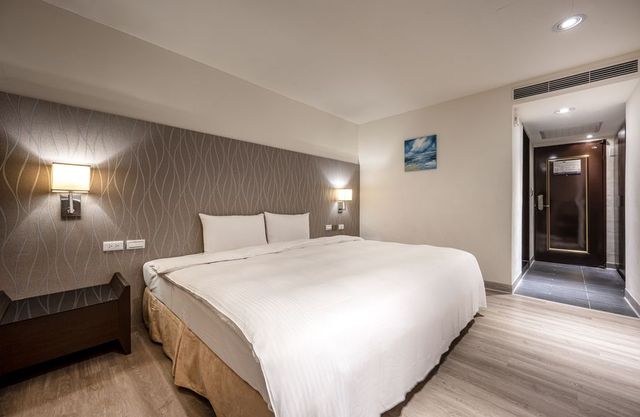 HOTEL BONZA-Classic Business Room(No window)-1