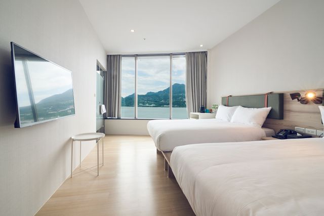 CHECK inn Express New Taipei Tamsui-Deluxe Quadruple Room (River View)-3