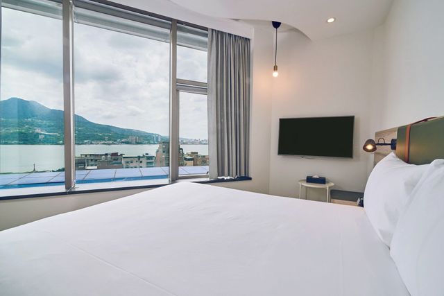 CHECK inn Express New Taipei Tamsui-Deluxe Double Room (River View)-3