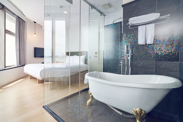 CHECK inn Express New Taipei Tamsui-Deluxe Double Room (River View)-5