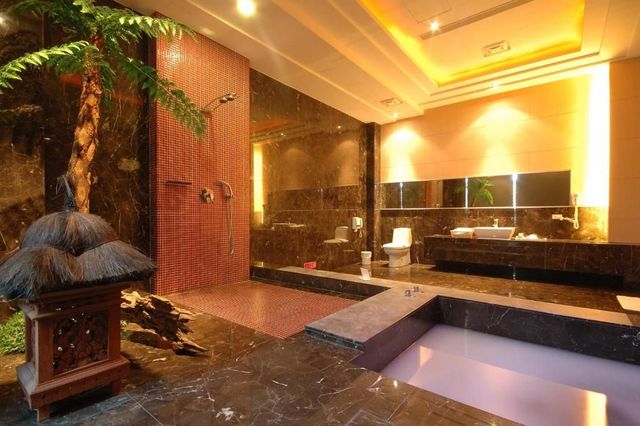 Dubai Motel-Deluxe Double Room-10
