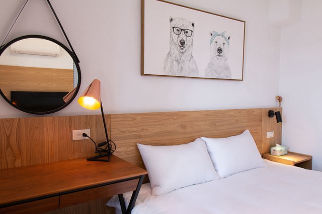 위럽 인 (We Love Inn)-Deluxe Double Room with City View-2