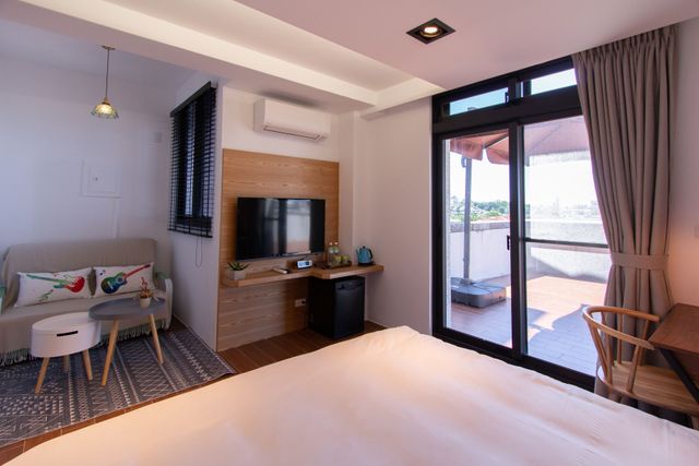 위럽 인 (We Love Inn)-Deluxe Double Room with City View-3