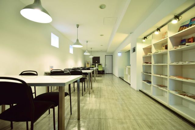 品格子旅店－北車館-三人房--帶公用衛浴-9