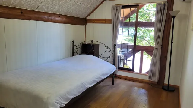 2F Bedroom2