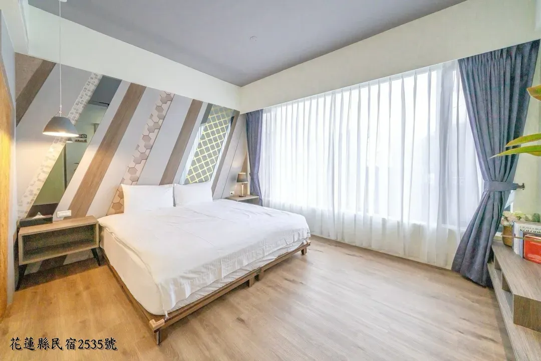 Chongfei/Go Around B&B & Restaurant