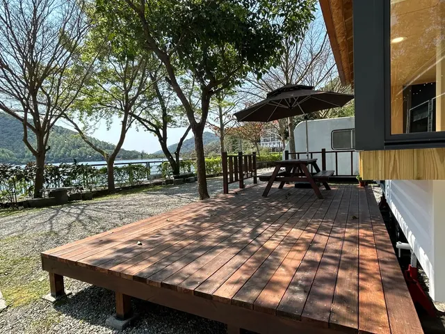 黑屋CAMP｜日式露營車、特色木屋、鯉魚潭湖畔-【露營車】小時光 (雙單人床、無電視、無寵物)-5